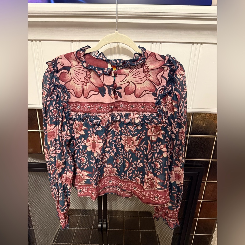 Farm Rio Ainika Charm long sleeve blouse